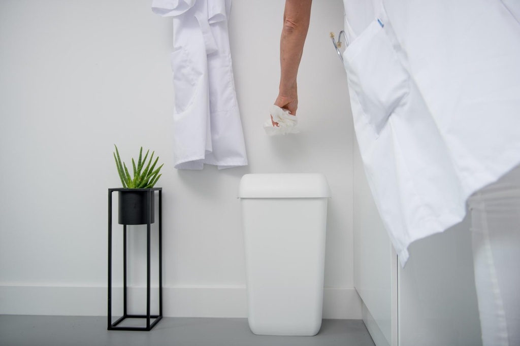 quartzline_afvalbak_white_43_liter_3625_2.jpg